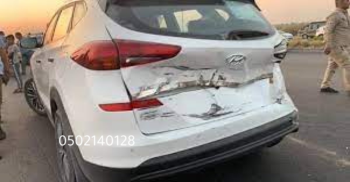 أجهزة فحص كهربائية متطورة داخل ورشة كهربائي سيارات معتمدة بالرياض.